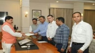 Photo of IAS एसोसिएशन ने कहा- अफसरों को धमकाना बर्दाश्त नहीं” सीएम मोहन से की मुलाकात