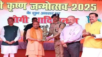 Photo of श्रीकृष्ण जन्माष्टमी पर लखनऊ पुलिस रिजर्व लाइन पहुंचे सीएम योगी…