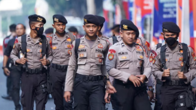Photo of इंडोनेशिया में सांसदों के भत्ते बढ़ाने पर बवाल, पुलिस से भिड़े छात्र