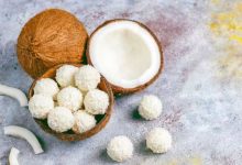 Photo of गणेश चतुर्थी पर बप्‍पा को भोग लगाने के ल‍िए घर पर बनाएं नार‍ियल के लड्डू