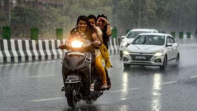 Photo of दिल्ली-NCR में मूसलाधार बारिश: देर रात जमकर बरसे बदरा, सड़कें बनी तालाब