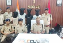 Photo of खगड़िया पुलिस की बड़ी कार्रवाई, लूटकांड का खुलासा, टॉप-10 इनामी अपराधी समेत 15 गिरफ्तार