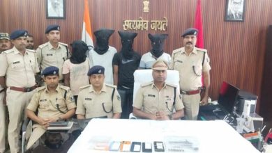 Photo of खगड़िया पुलिस की बड़ी कार्रवाई, लूटकांड का खुलासा, टॉप-10 इनामी अपराधी समेत 15 गिरफ्तार