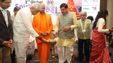 Photo of मोहन यादव और केंद्रीय मंत्री गजेंद्र सिंह शेखावत ने दीप प्रज्ज्वलन कर किया आध्यात्मिक कॉन्क्लेव का शुभारंभ
