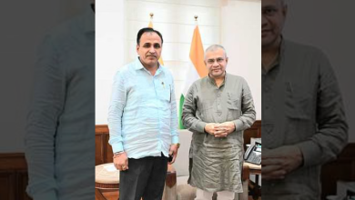 Photo of बाड़मेर: सांसद बेनीवाल ने रेलमंत्री से की मुलाकात, रेल प्रोजेक्ट्स के सर्वे में तेजी और नई ट्रेनों की मांग