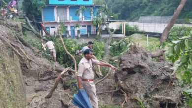 Photo of  थराली में तबाही; बादल फटा…एक युवती की मौत, एक लापता