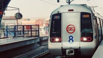 Photo of महंगाई एक्सप्रेस पर सवार मेट्रो, यात्रियों ने कोसा: कसा तंज
