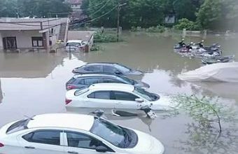 Photo of यूपी: 17 जिलों में बाढ़ के हालात, नौ की मौत; कई शहरों में स्कूल हुए बंद