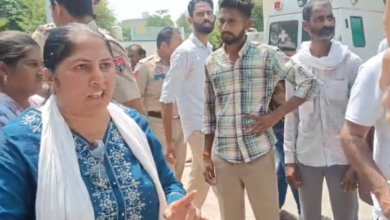 Photo of जलालाबाद सरकारी अस्पताल में हंगामा: महिला एसएचओ और मार्केट कमेटी चेयरपर्सन के बीच बहस