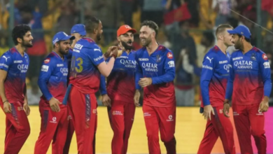 Photo of RCB के खिलाड़ी पर इस लीग में खेलने से लगा बैन