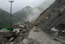 Photo of आपदा से थम गईं चारधाम यात्रा की रफ्तार