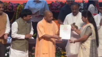 Photo of सीएम योगी ने अनुदेशकों को सौंपे नियुक्ति पत्र