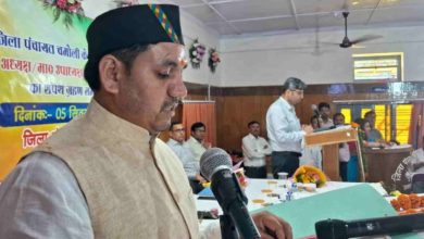 Photo of चमोली: डीएम संदीप तिवारी ने दिलाई जिला पंचायत अध्यक्ष और उपाध्यक्ष को शपथ