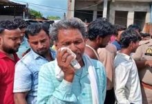 Photo of यूपी: सड़क हादसे में प्रेग्नेंट महिला का फटा पेट, छिटककर 5 फीट दूर जा गिरा बच्चा, डंपर ने कुचला
