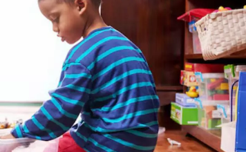 Photo of चीजें इधर-उधर फेंकना या तोड़-फोड़ करना बन गई है बच्चे की आदत, तो एक्सपर्ट के ये टिप्स आएंगे काम