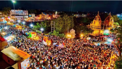Photo of इंदौर की सड़कों पर सजी सितारों की बारात, पुराणों के प्रसंगों से लेकर सेना के पराक्रम तक दिखी झलक