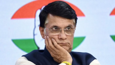 Photo of दो वोटर आईडी पर बुरे फंसे पवन खेड़ा, चुनाव आयोग ने थमाया नोटिस