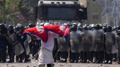 Photo of नेपाल में फौरी राहत के साथ बढ़ाया गया कर्फ्यू, जानें अंतरिम सरकार पर क्या बोले प्रदर्शनकारी