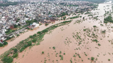 Photo of अंबाला-भूना में घरों में घुसा पानी, 3 ड्रेनों में आई दरार