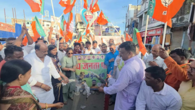 Photo of राहुल-तेजस्वी का पुतला दहन, ओबीसी मोर्चा और बीजेपी कार्यकर्ताओं ने किया जोरदार प्रदर्शन