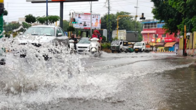 Photo of रातभर हुई जोरदार बारिश, स्कूल बंद, तालाब लबालब