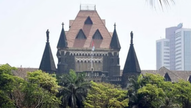 Photo of मराठा आरक्षण पर संग्राम, सरकार के कुनबी जाति प्रमाण पत्र देने के फैसले को हाईकोर्ट में चुनौती