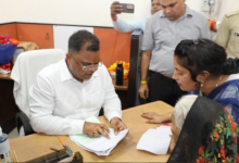 Photo of 15 हजार लोगों के लिए खुशखबरी! अब नहीं रुकेगा आपका राशन, कलेक्टर ने दिया ये बड़ा आदेश