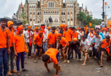 Photo of मराठा आरक्षण आंदोलन: प्रदर्शनकारियों ने सड़क पर खेली कबड्डी