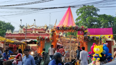 Photo of शारदीय नवरात्र की धूम, मुजफ्फरपुर के मंदिरों में उमड़ी भक्तों की भीड़