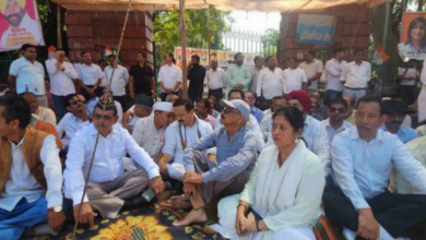 Photo of बेरोजगारों को समर्थन देने पहुंचे माहरा, बोले CBI जांच होने तक जारी रहेगा संघर्ष