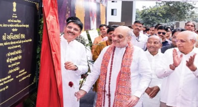Photo of अमित शाह की सौगात, विधायकों के लिए 325 करोड़ की लागत से बने फ्लैटों का किया उद्घाटन