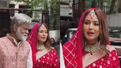 Photo of 52 साल की महिमा चौधरी ने संजय मिश्रा संग रचाई दूसरी शादी