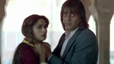 Photo of Sanjay Dutt को देखते ही पार्टी से रफूचक्कर हो गई थीं Madhuri Dixit