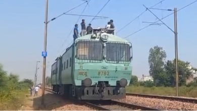 Photo of अंबाला-दिल्ली रेल लाइन पर रूकी ट्रेनें: सोनीपत में टूटा ओएचई तार