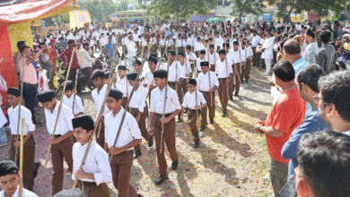 Photo of इंदौर में राष्ट्रीय स्वयंसेवक संघ के बाल स्वयंसेवक जयघोष के साथ निकले सड़कों पर