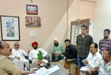Photo of पटाखा व्यापारियों का पुलिस पर फूटा गुस्सा, खड़े किए ये सवाल?