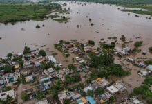 Photo of महाराष्ट्र: कई जिलों में बाढ़, 68 लाख हेक्टेयर की फसल बर्बाद