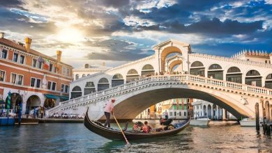 Photo of हर फिल्ममेकर और आर्टिस्ट को अपनी ओर खींच लाता है रियाल्टो आर्क ब्रिज