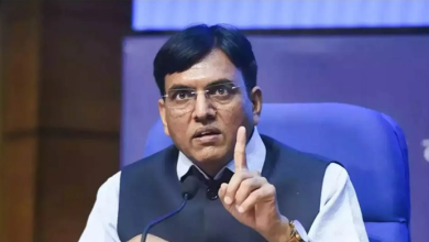 Photo of ‘भारत के आंतरिक मामलों पर टिप्पणी करने का अधिकार नहीं’, केंद्रीय मंत्री ने पाक को लताड़ा