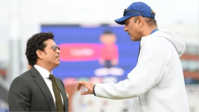 Photo of रवि शास्त्री ने बीच मैदान पर लगाई थी सचिन तेंदुलकर को डांट, सालों बाद सुनाया ऑस्ट्रेलिया का किस्सा