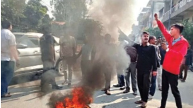 Photo of नेपाल: मधेश सीएम के शपथ ग्रहण का विरोध, कार्यालय में तोड़फोड़