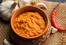 Photo of कोलेस्ट्रॉल कम करने में मदद कर सकती है लहसुन की चटनी