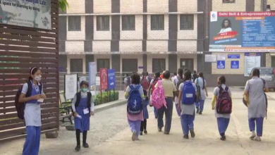 Photo of दिल्ली की हवा बनी जहर, बच्चों की सुरक्षा के लिए स्कूलों में आउटडोर एक्टिविटी पर लगी रोक