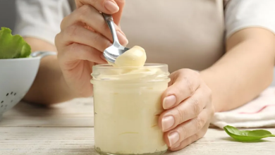 Photo of बिना अंडे के घर पर बनाएं बाजार जैसी क्रीमी मेयोनीज