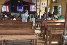 Photo of नाइजीरिया की कैथोलिक स्कूल के 50 बच्चे किडनैपर्स के चंगुल से निकले, 300 से ज्यादा हुए थे किडनैप