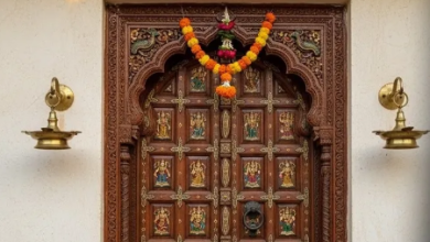 Photo of वास्तु के अनुसार, कैसा होना चाहिए आपके घर का मेन गेट