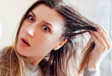 Photo of सर्दी के मौसम में चिपचिपा रहे हैं बाल तो एक बार आजमाकर देख लें ये नुस्खे