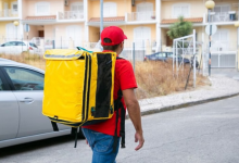 Photo of आधी रात डिलीवरी पर मचा बवाल, डिलीवरी बॉय चिल्लाया- मुझे चोर क्यों समझा?