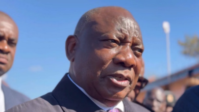 Photo of ट्रंप के दक्षिण अफ्रीका को आगे आमंत्रित न करने के फैसले पर भड़के रामाफोसा