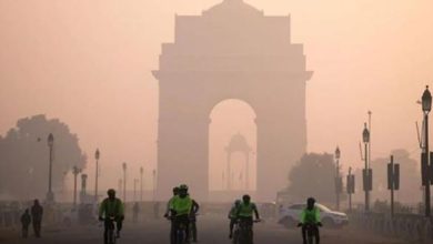 Photo of दिल्ली में दमघोंटू हवा: AQI 400 के पार